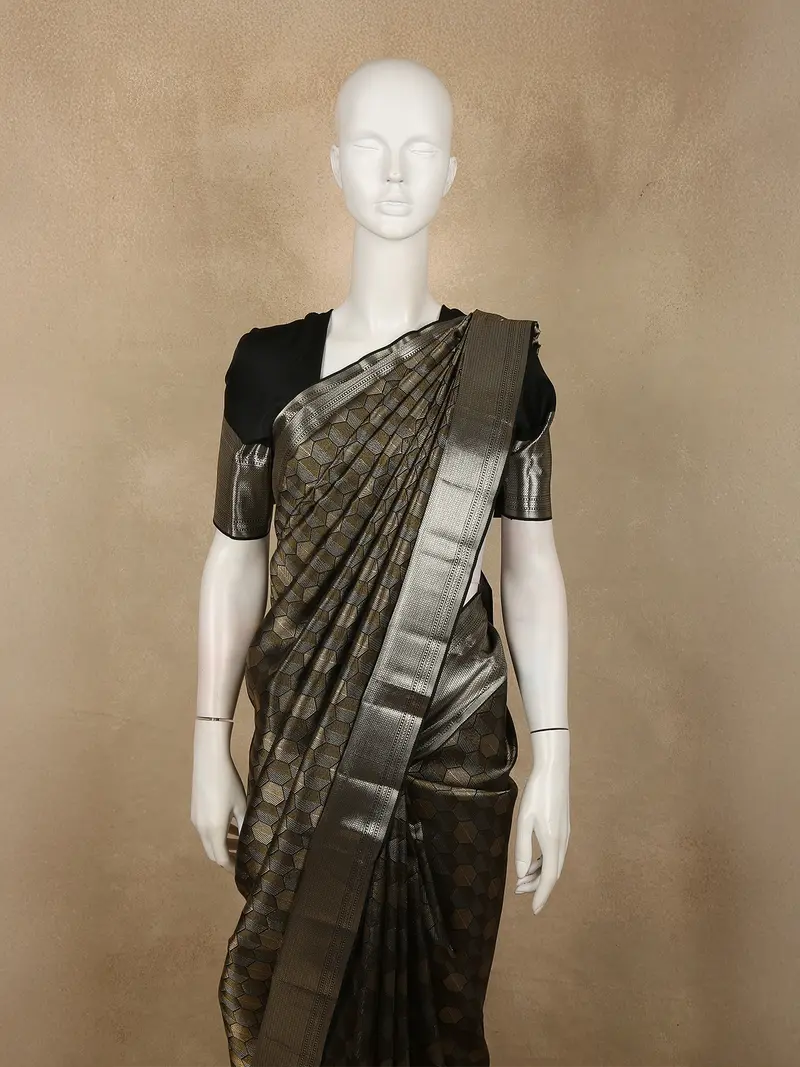 Antique Bronze Brown Geometric Zari Woven Design Pure Kanchipuram Silk Saree With Zari Border 2