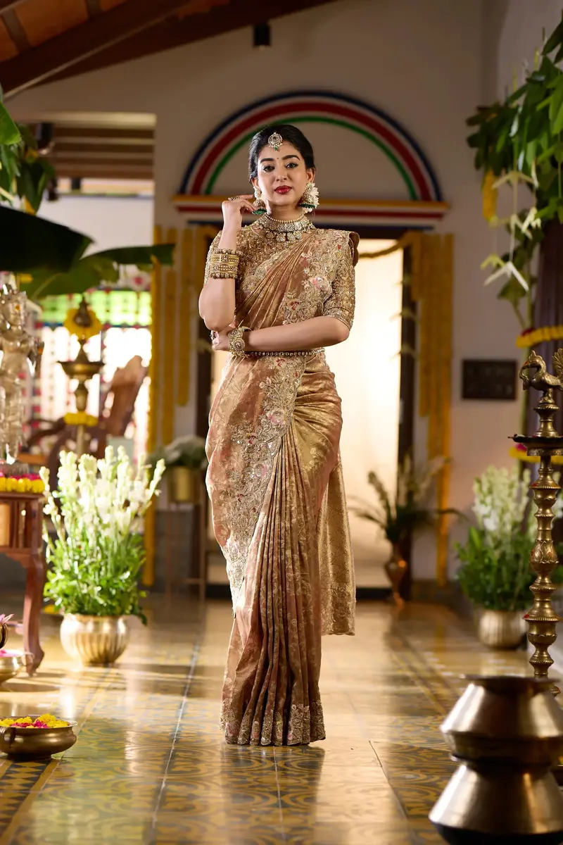 Antique Gold Floral Embroidered Banarasi Silk Saree 1