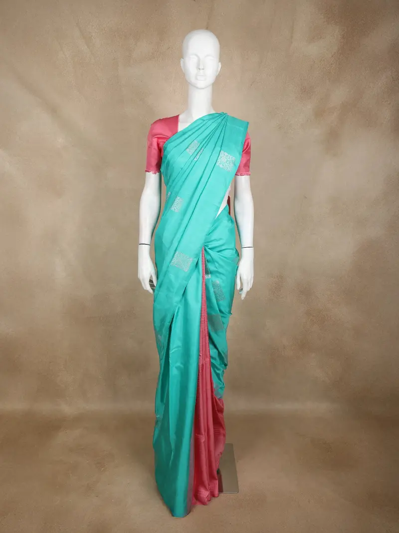 Aqua Green Butta Woven Kanchipuram Silk Saree 1