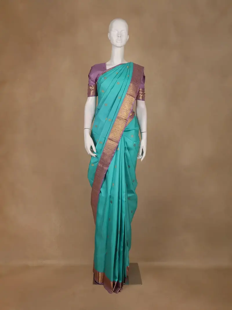 Aqua Green Buttas Woven Pure Kanchipuram Silk Saree 1
