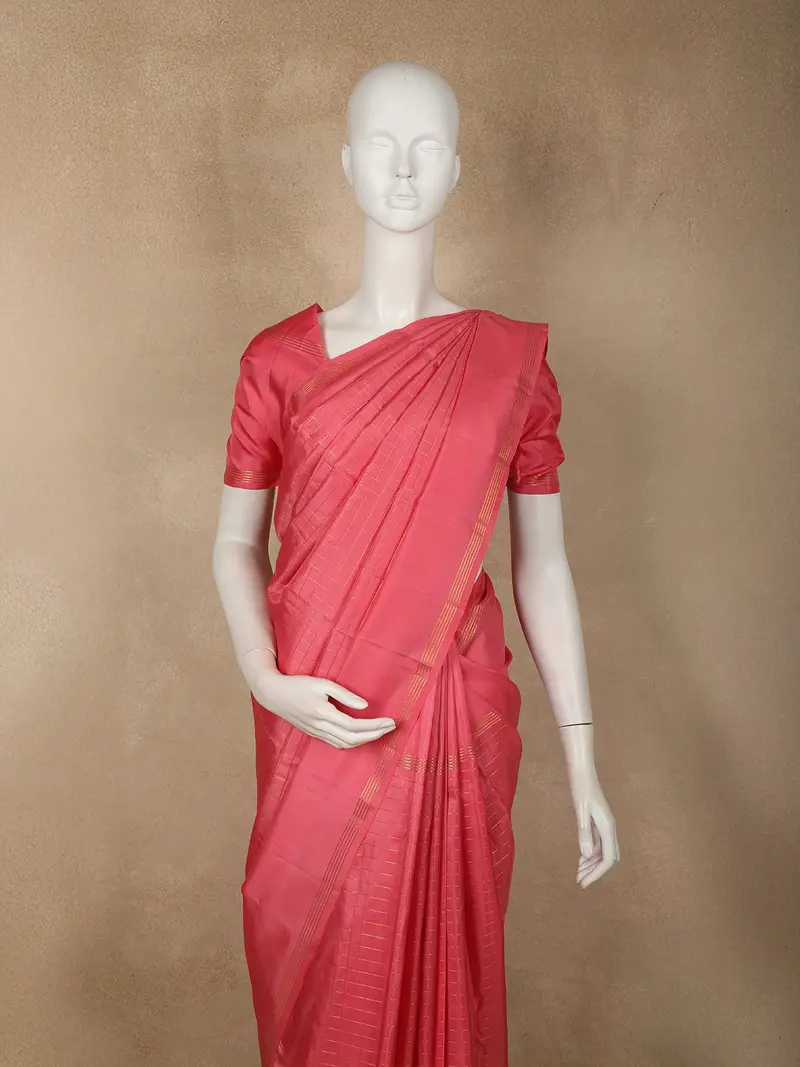 Baby Pink Checked Zari Woven Design Pure Kanchipuram Silk Saree With Solid Border 2
