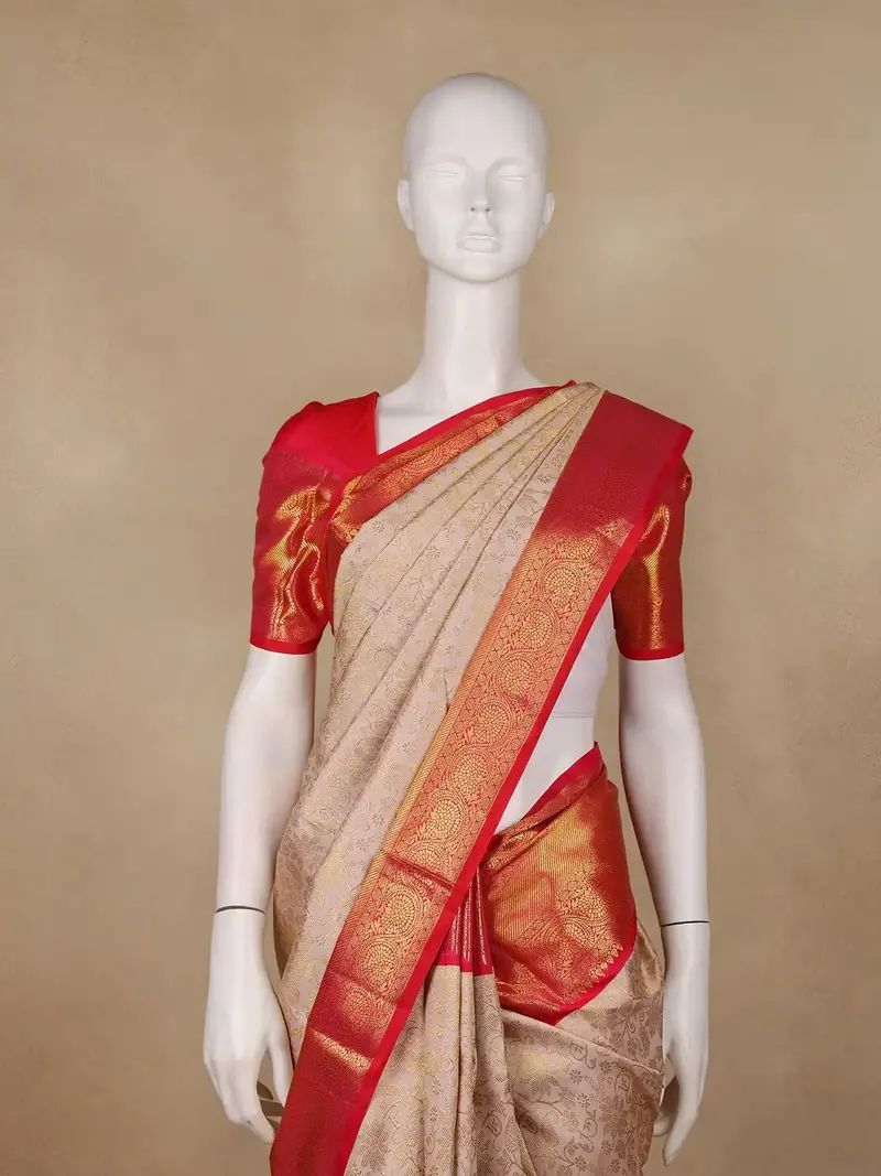 Beige Floral Woven Pure Kanchipuram Silk Saree 2