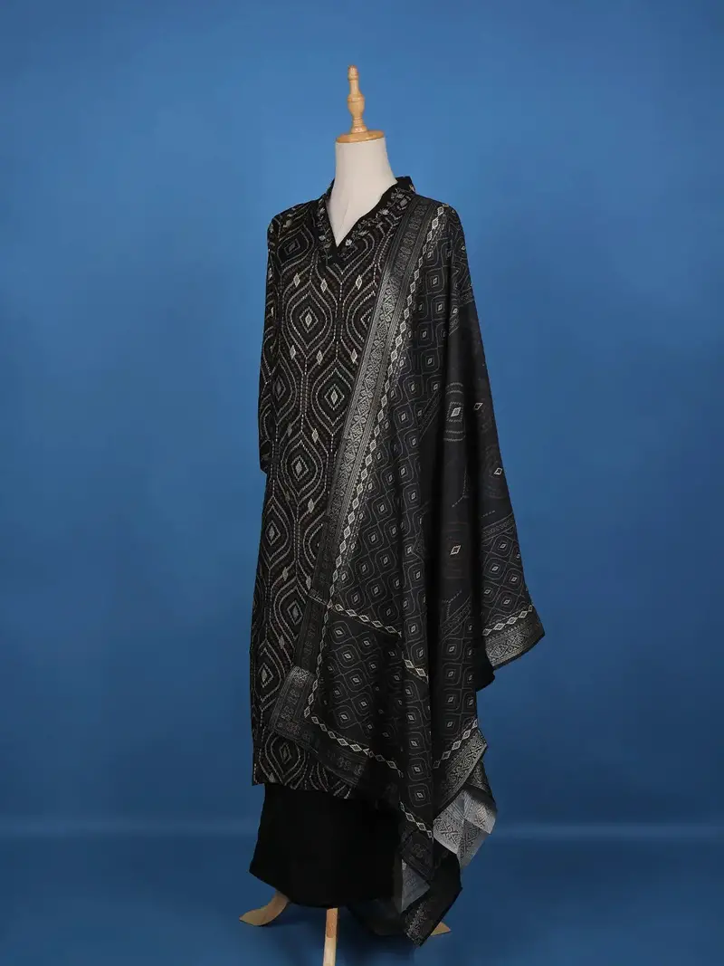 Black Abstract Designed Cotton Salwar Suit 4