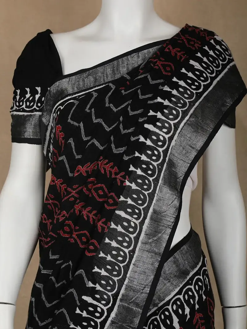 Black Abstract Designed Cotton Saree 2
