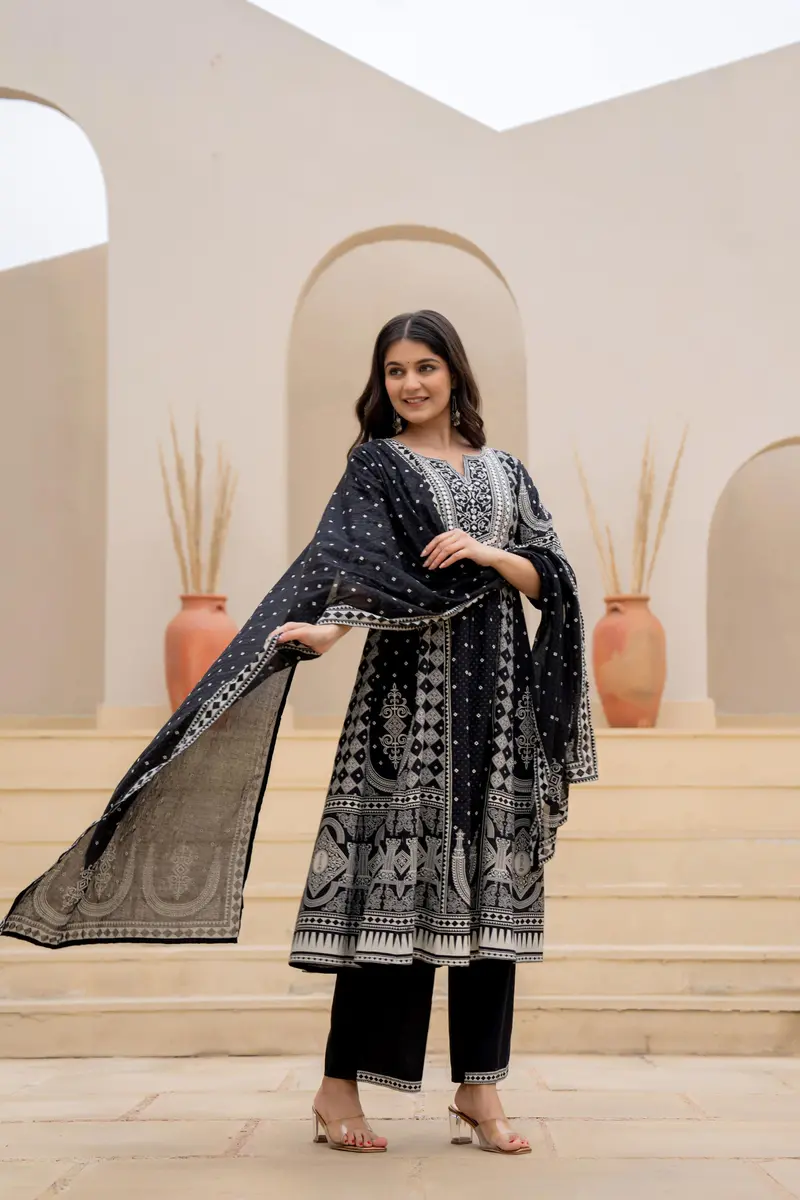 Black And White Printed Cotton Palazzo Suit And Dupatta 3