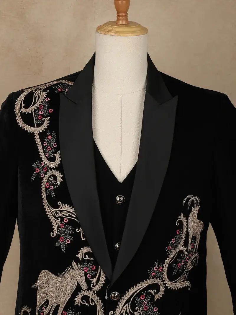 Black Animal Designed Men's Suit 3
