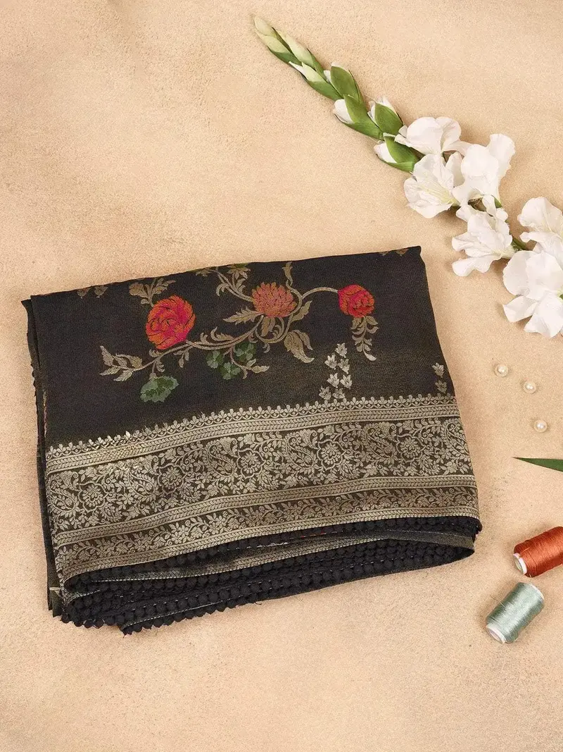 Black Banarasi Saree With Floral Design On The With Zari Border 1