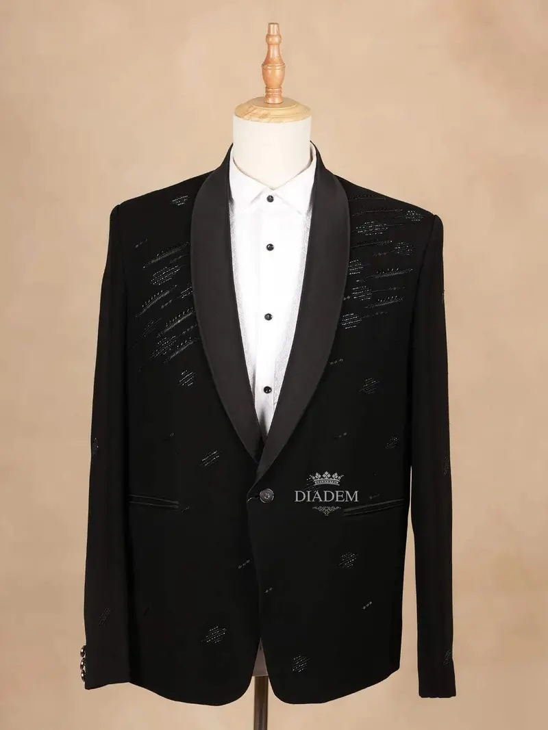 Black Coat Suit Set With Embroidery Designs And Stitched Pants 2
