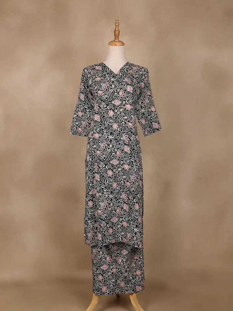 Black Floral Designed Cotton Salwar Suit 1