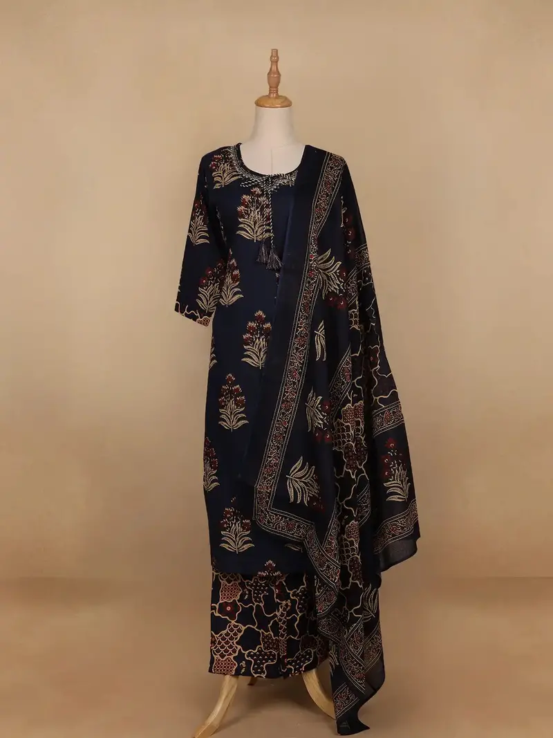 Black Floral Designed Cotton Salwar Suit 1