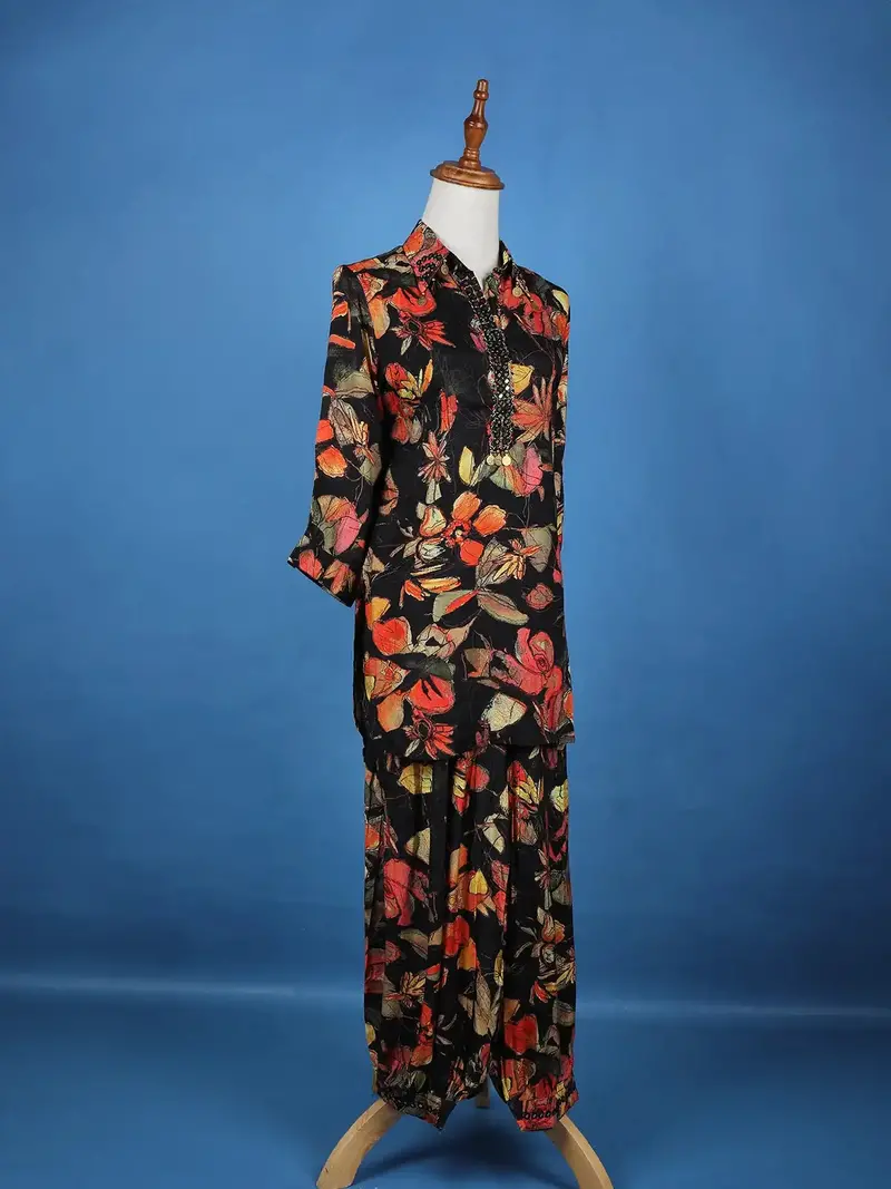 Black Floral Designed Cotton Salwar Suit 3