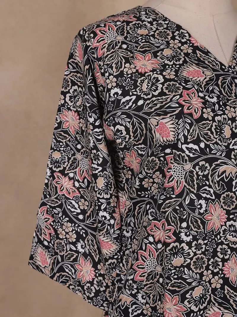 Black Floral Designed Cotton Salwar Suit 4
