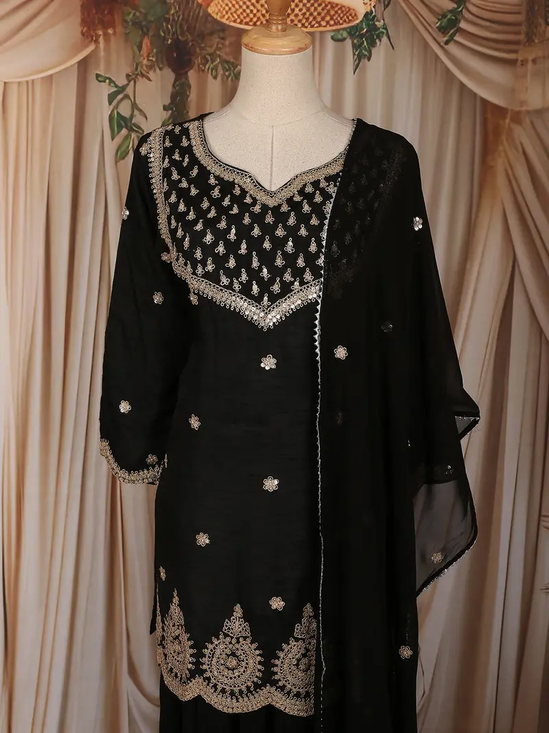 Black Floral Embroidered Design Georgette Lehenga With Dupatta 2