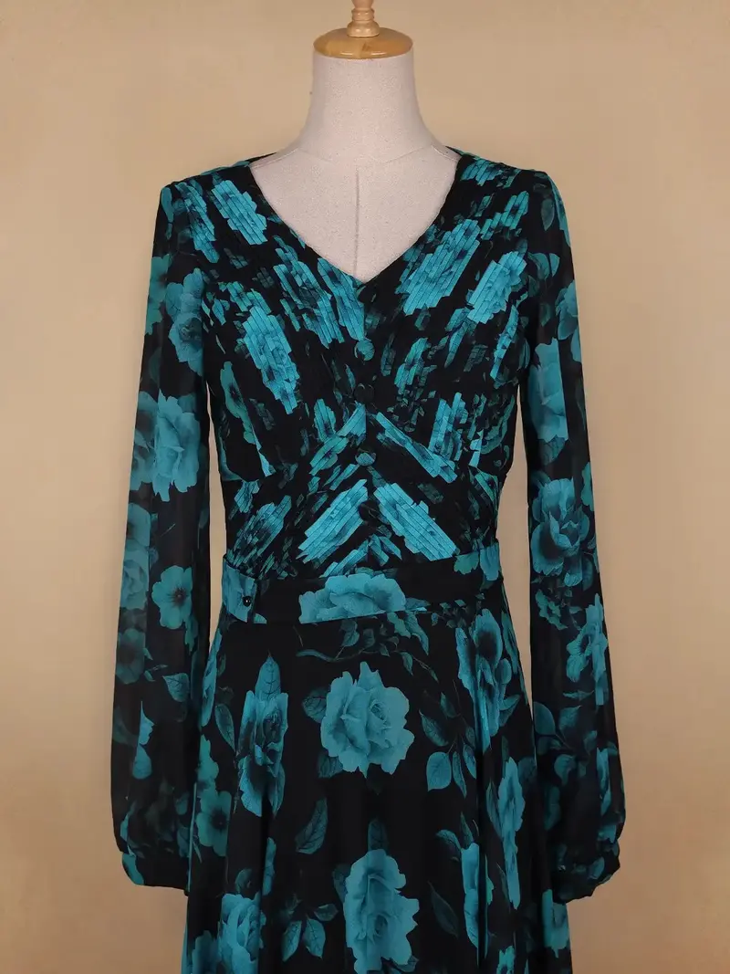 Black Floral Print Chiffon Partywear Gown 2