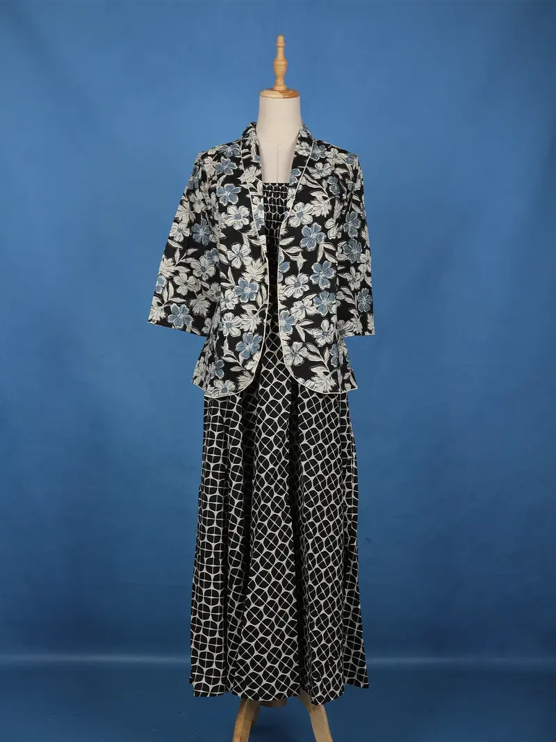 Black Floral Printed Cotton Gown With Overcoat 1