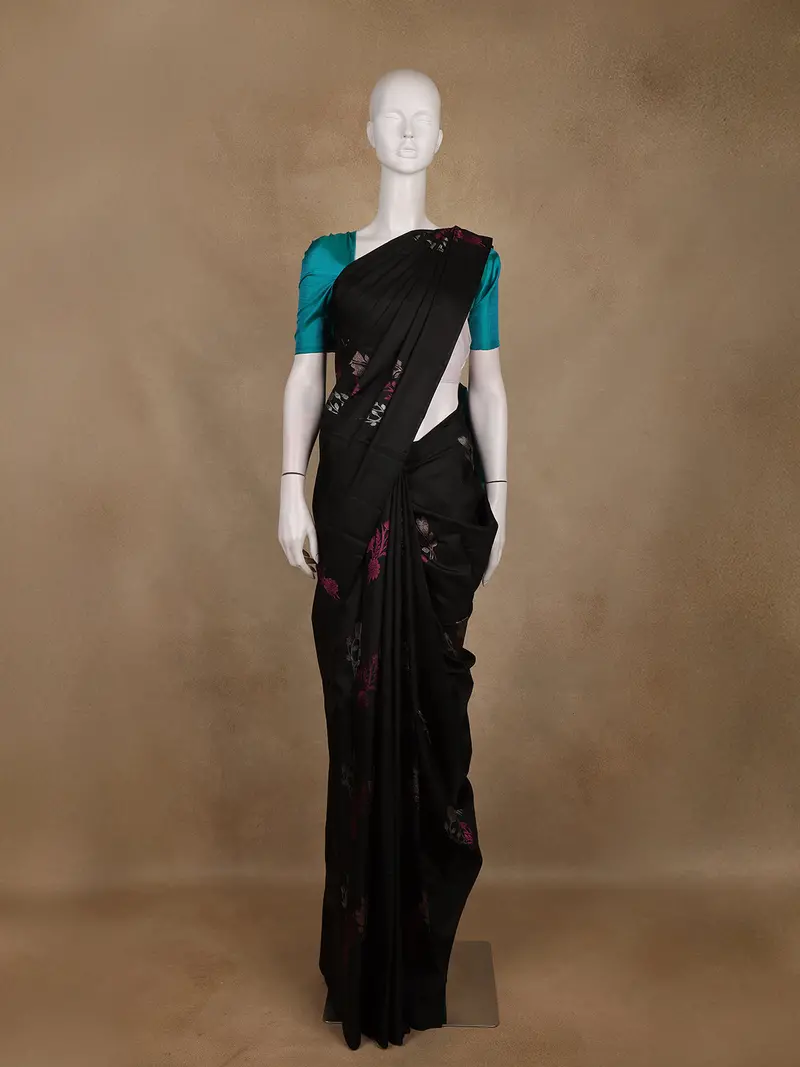 Black Floral Woven Kanchipuram Silk Saree 1