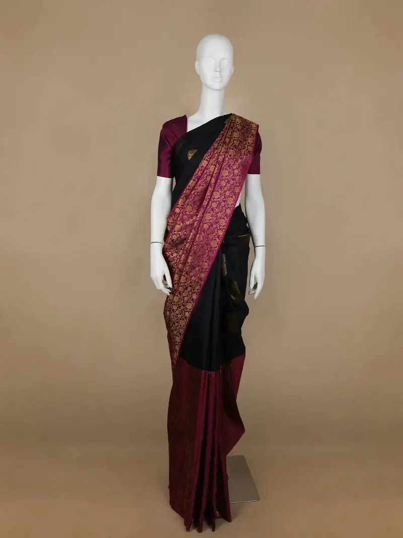 Black Floral Woven Pure Kanchipuram Silk Saree 1