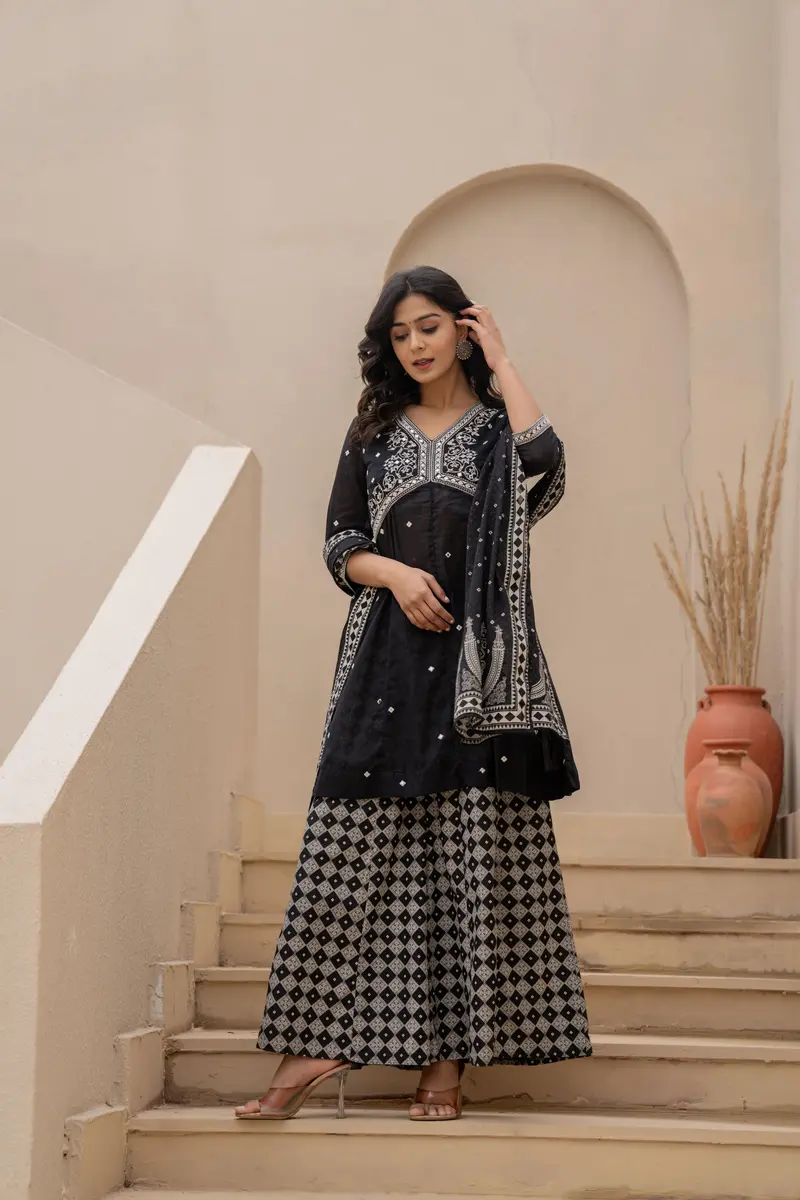 Black Mirror Work Embroidered Cotton Palazzo And Dupatta Set 4