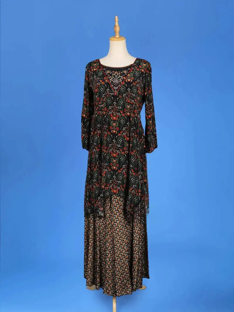 Black Palazzo Salwar Suit For Girls Adorned With Floral Prints With U-Neck And 3/4 Sleeve 1