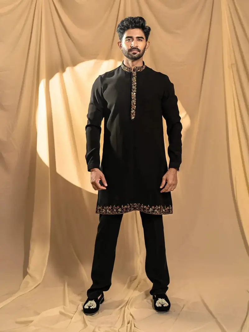 Black Raw Silk Floral Designed Sherwani Suit 2