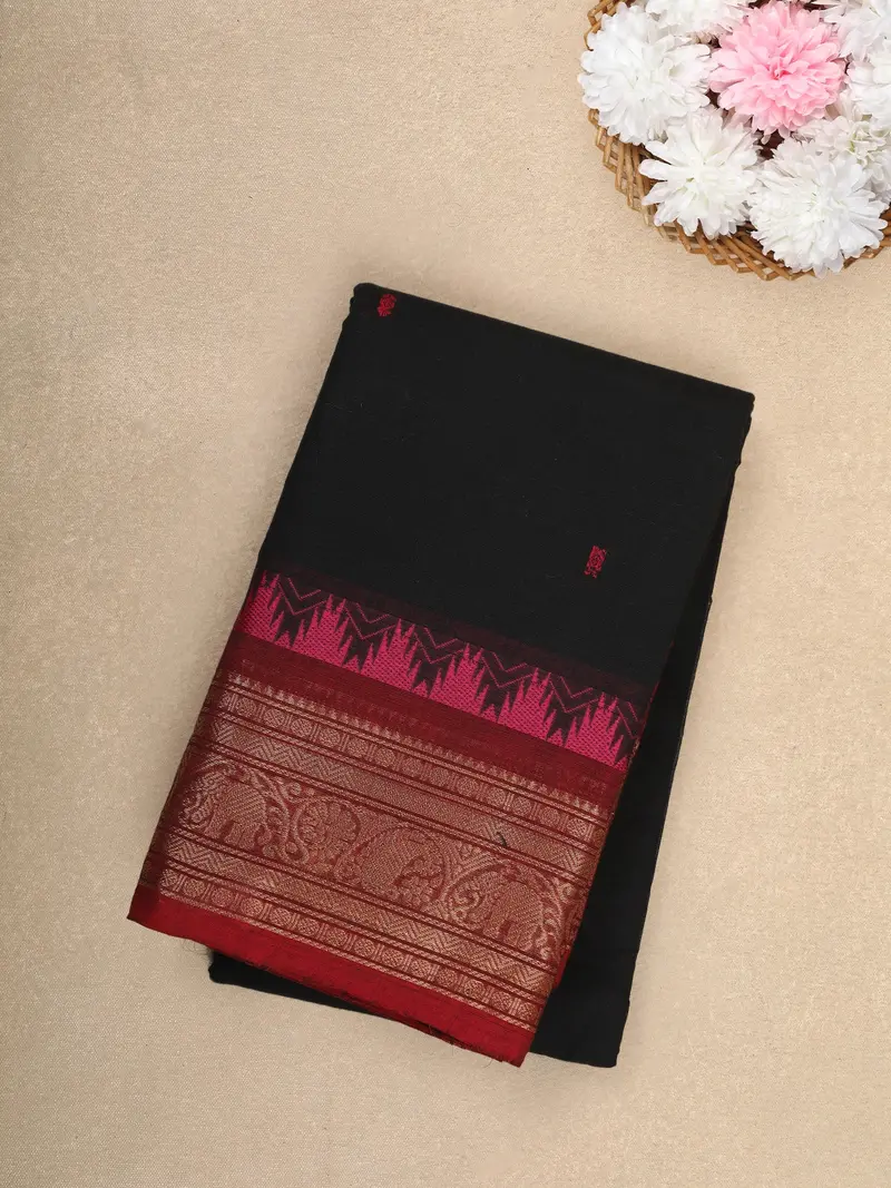Black Solid Design Cotton Saree With Red Temple Border 1