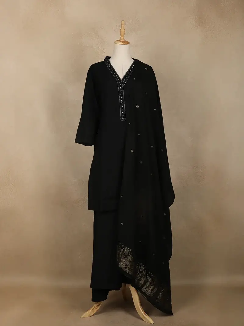 Black Solid Design Cotton Straight Cut Salwar Suit 1