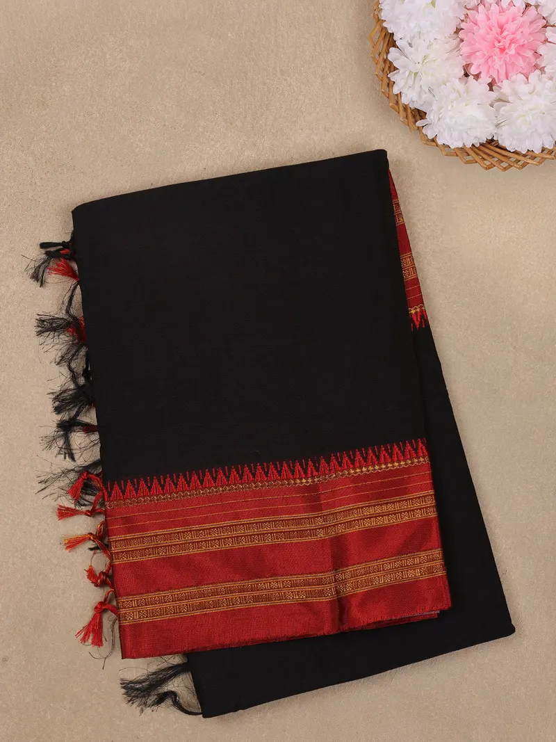 Black Solid Design Semi Silk Cotton Saree With Contrast Red Border 1