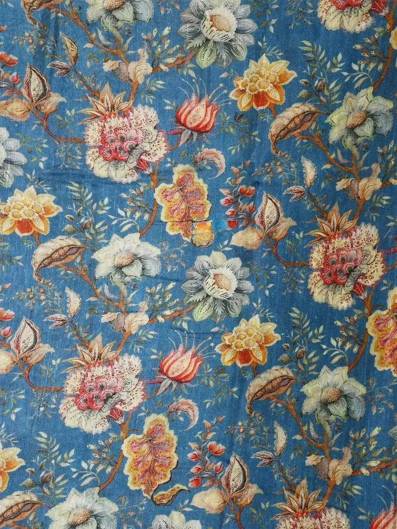 Blue Banarasi Silk Saree With Floral Jacquard Design On The Body With Zari Border 2