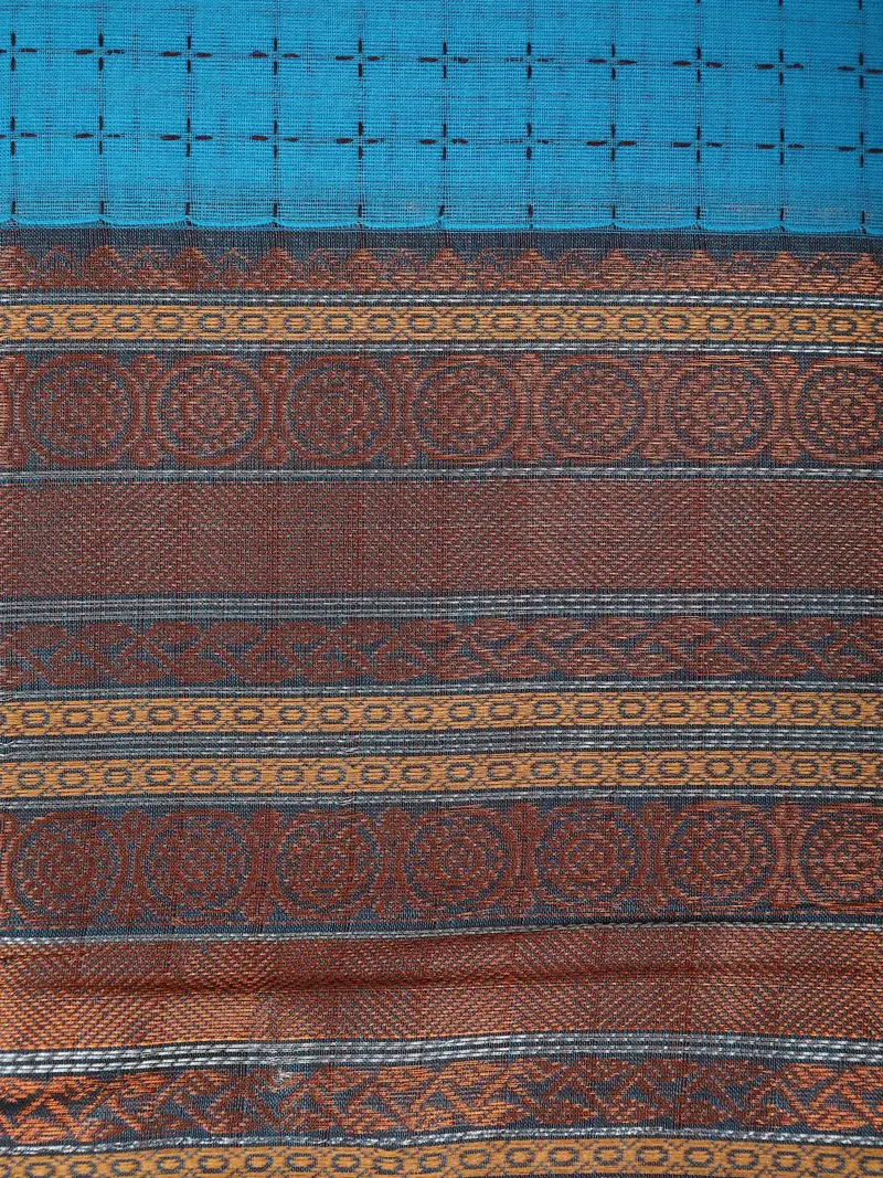 Blue Checked Design Cotton Saree With Contrast Zari Border 2