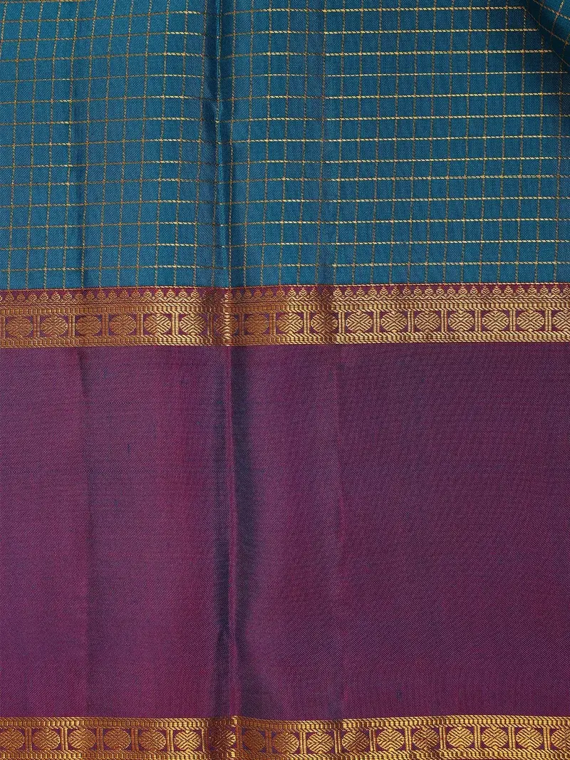 Blue Checkered Woven Pure Kanchipuram Silk Saree 2