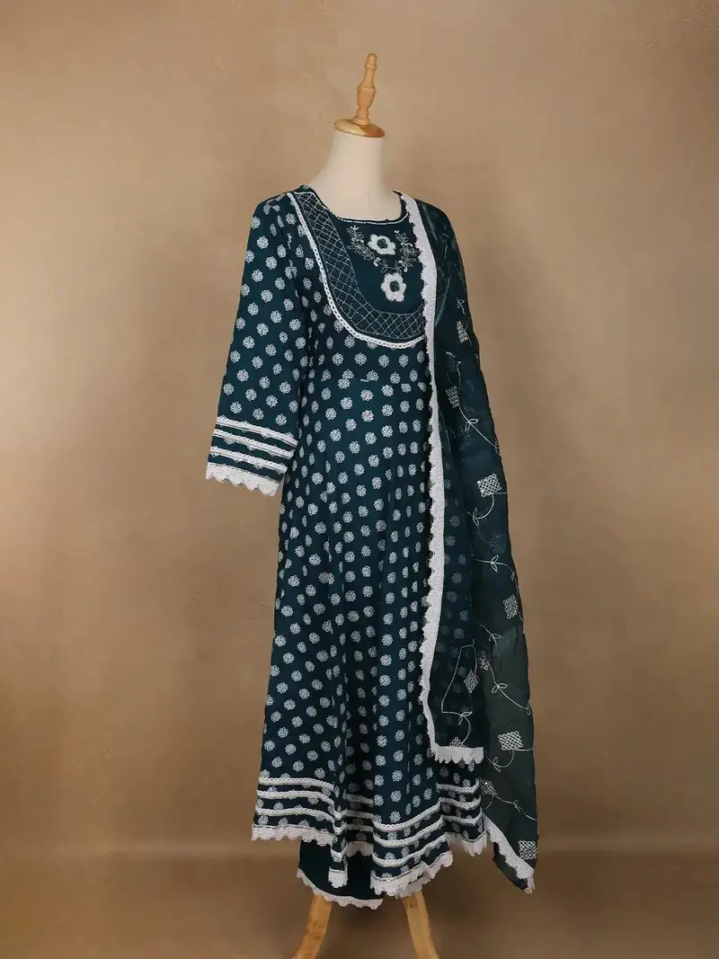 Blue Floral Designed Cotton Salwar Suit 4