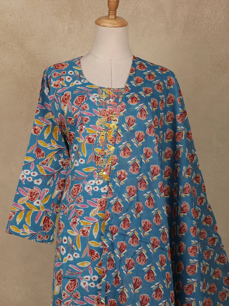 Blue Floral Printed Design Cotton Straight Cut Salwar Suit 2