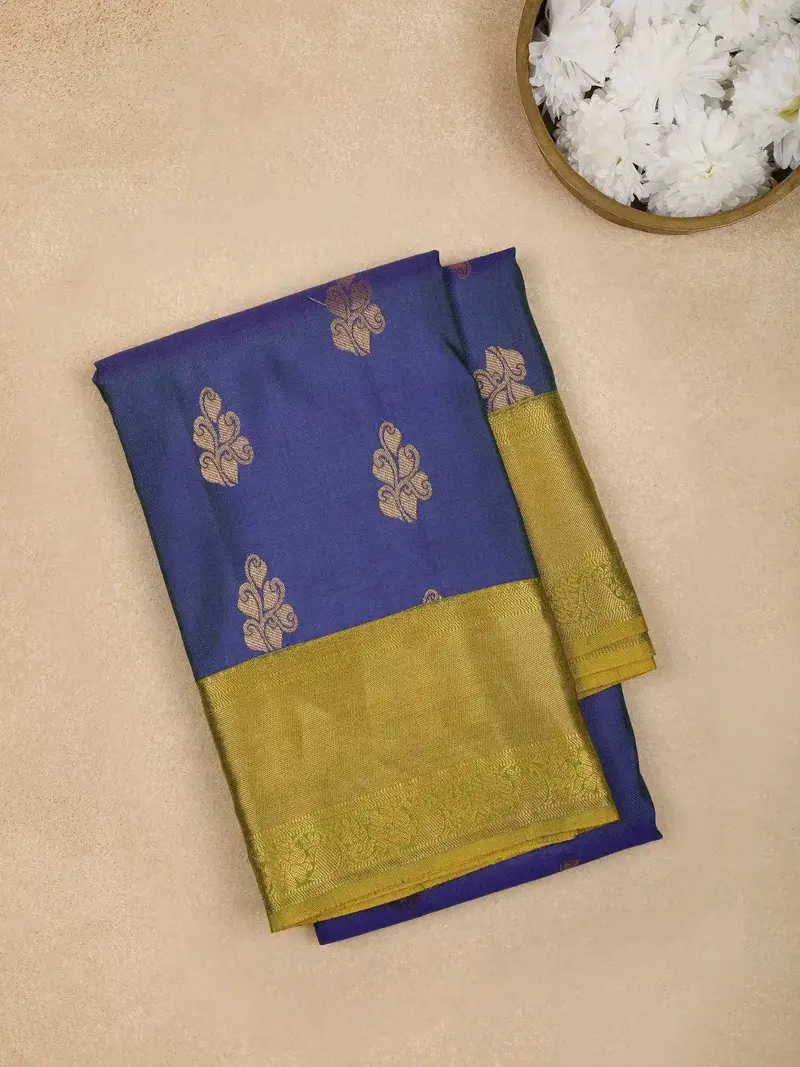 Blue Floral Woven Pure Kanchipuram Silk Saree 1