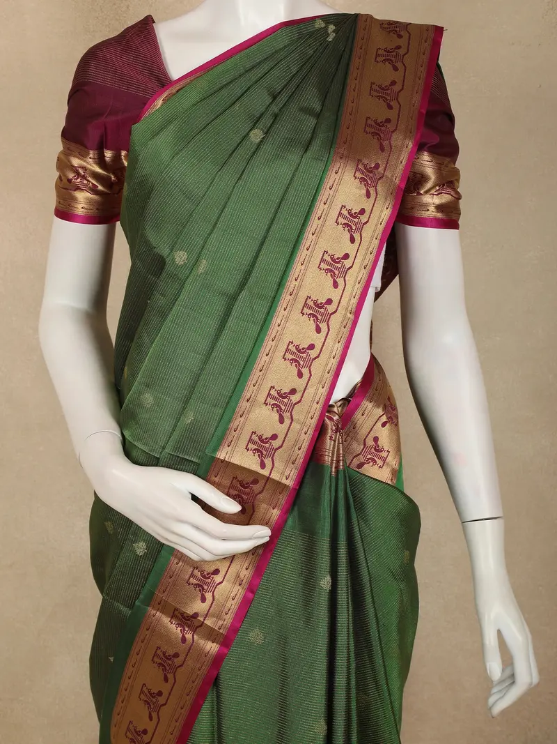Bottle Green Butta Woven Design Kanchipuram Silk Saree With Zari Border 2