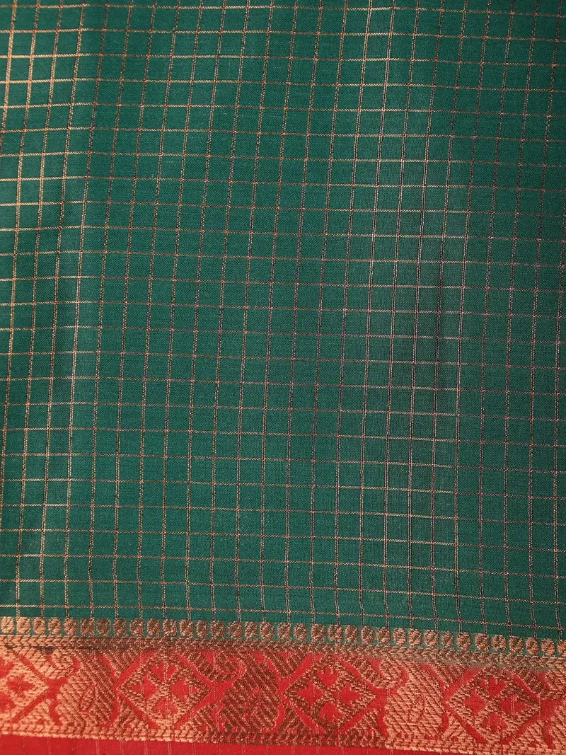 Bottle Green Checked Mysore Silk Saree With Red Zari Border 2