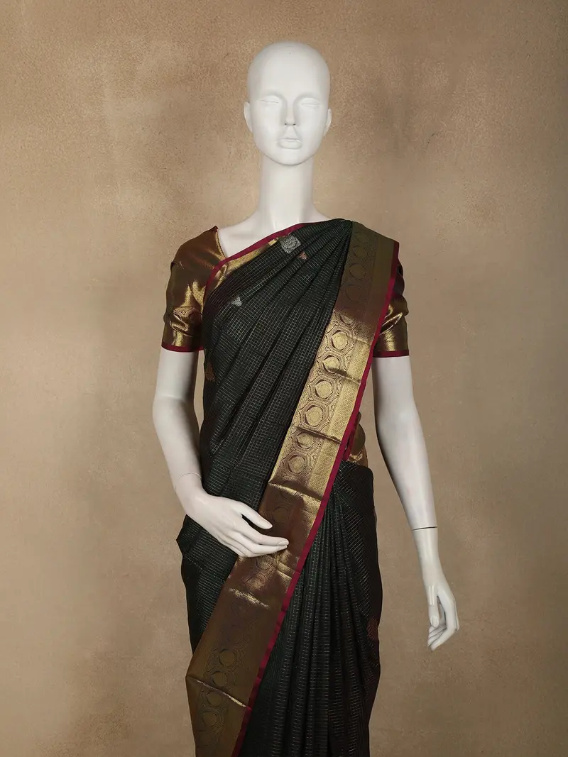 Bottle Green Checked Woven Design Pure Kanchipuram Silk Saree With Contrast Border 2