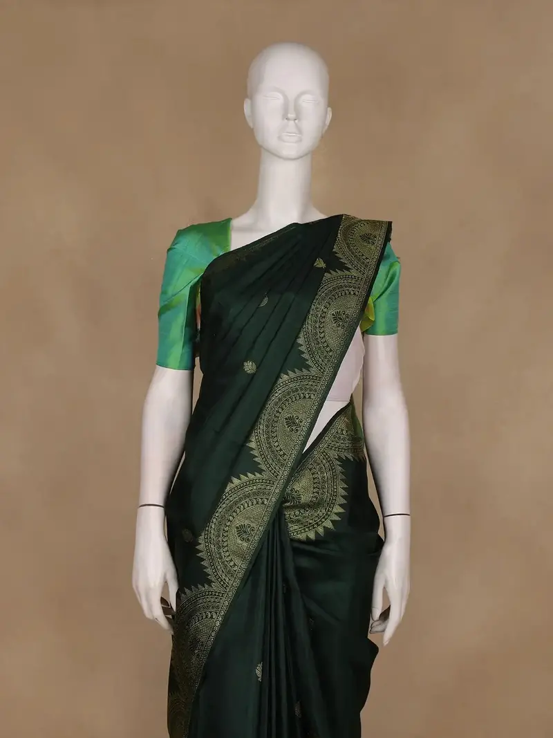 Bottle Green Floral Butta Woven Pure Kanchipuram Silk Saree 2
