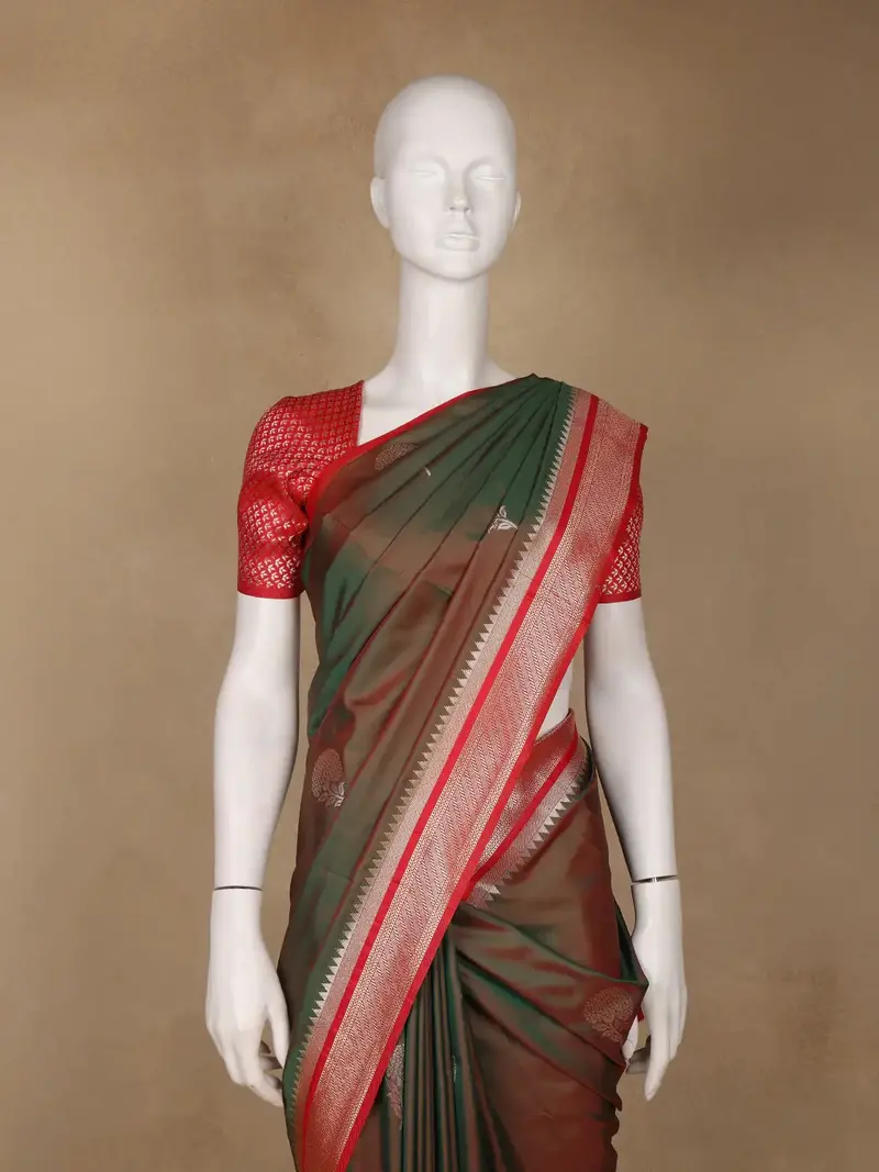 Bottle Green Floral Design Silk Saree 2