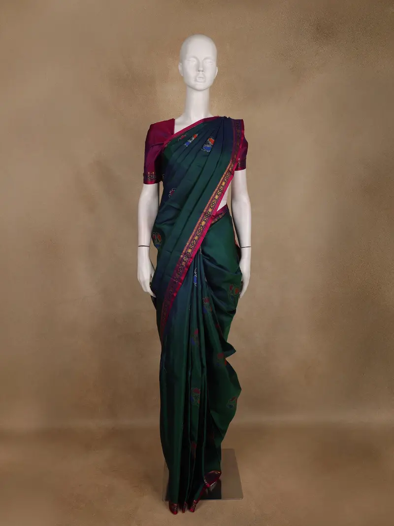 Bottle Green Floral Motif Woven Pure Silk Saree With Contrast Magenta Zari Border 1