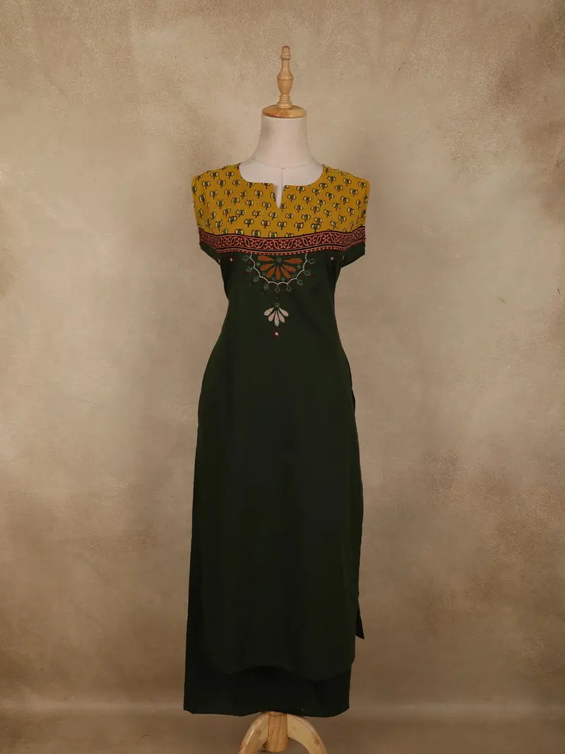 Bottle Green Floral Thread Embroidered Design Cotton Palazzo Suit 1