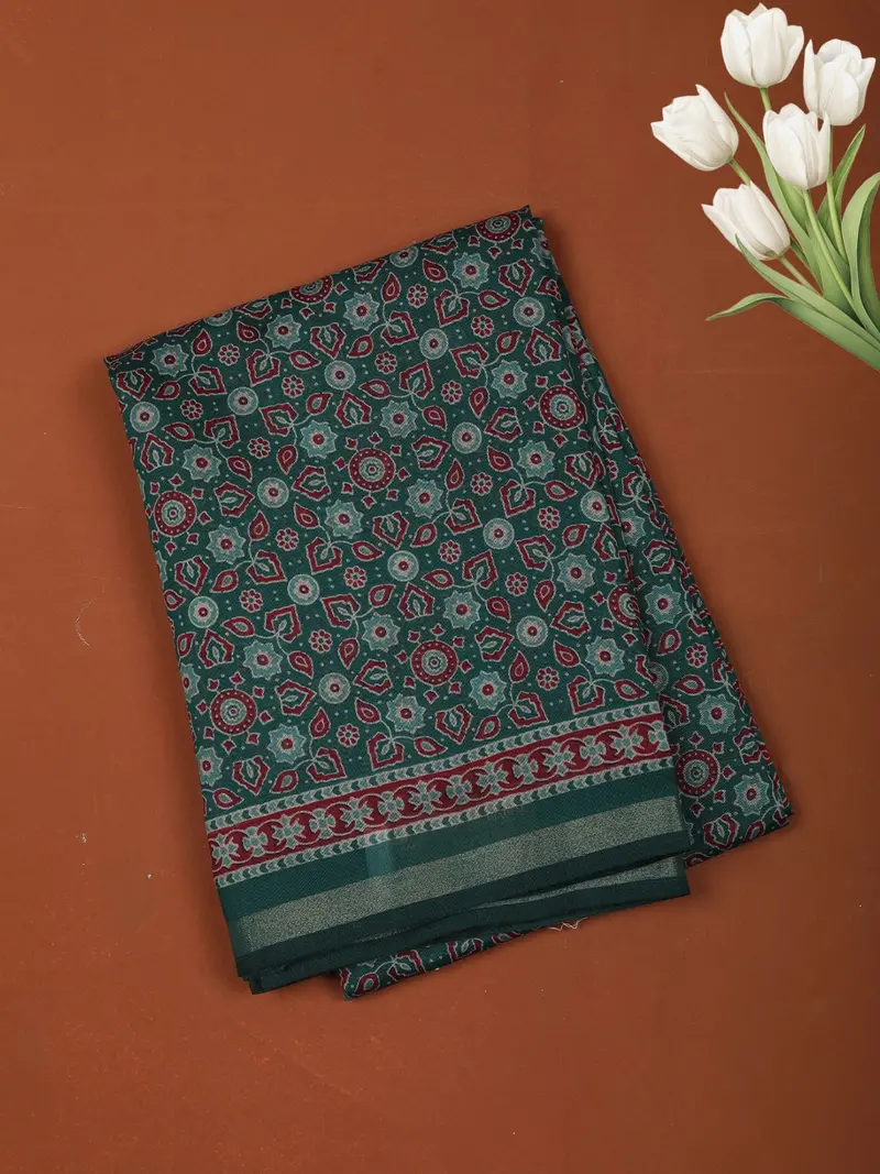 Bottle Green Geometric Printed Design Chiffon Casual Saree With Zari Border 1