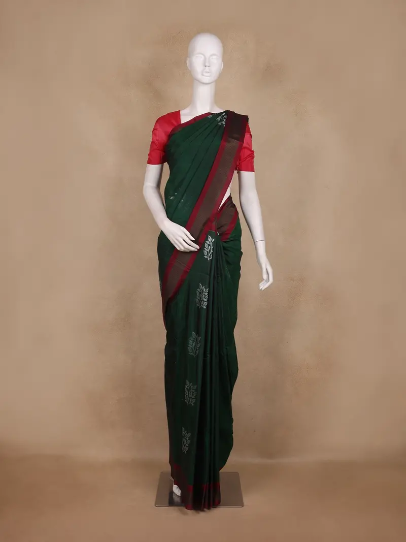 Bottle Green Leaf Butta Woven Kanchipuram Silk Saree 1