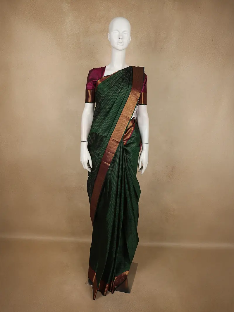 Bottle Green Mini Checked Woven Design Kanchipuram Silk Saree With Contrast Zari Border 1