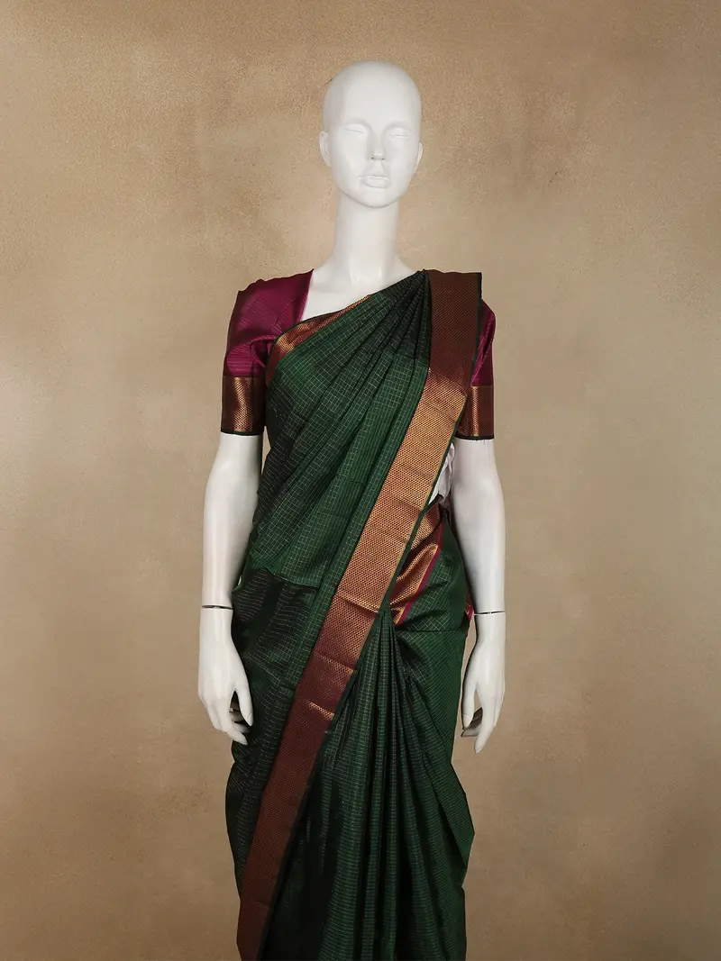 Bottle Green Mini Checked Woven Design Kanchipuram Silk Saree With Contrast Zari Border 2