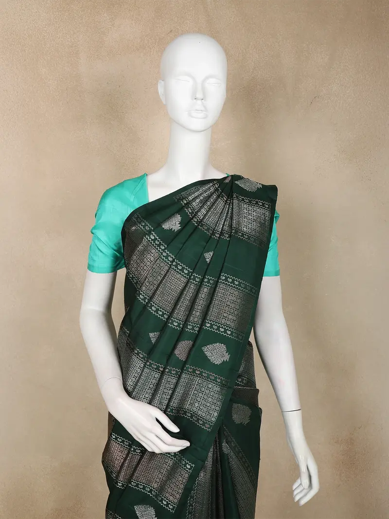 Bottle Green Stripes Design Kanchipuram Silk Saree With Solid Border 2