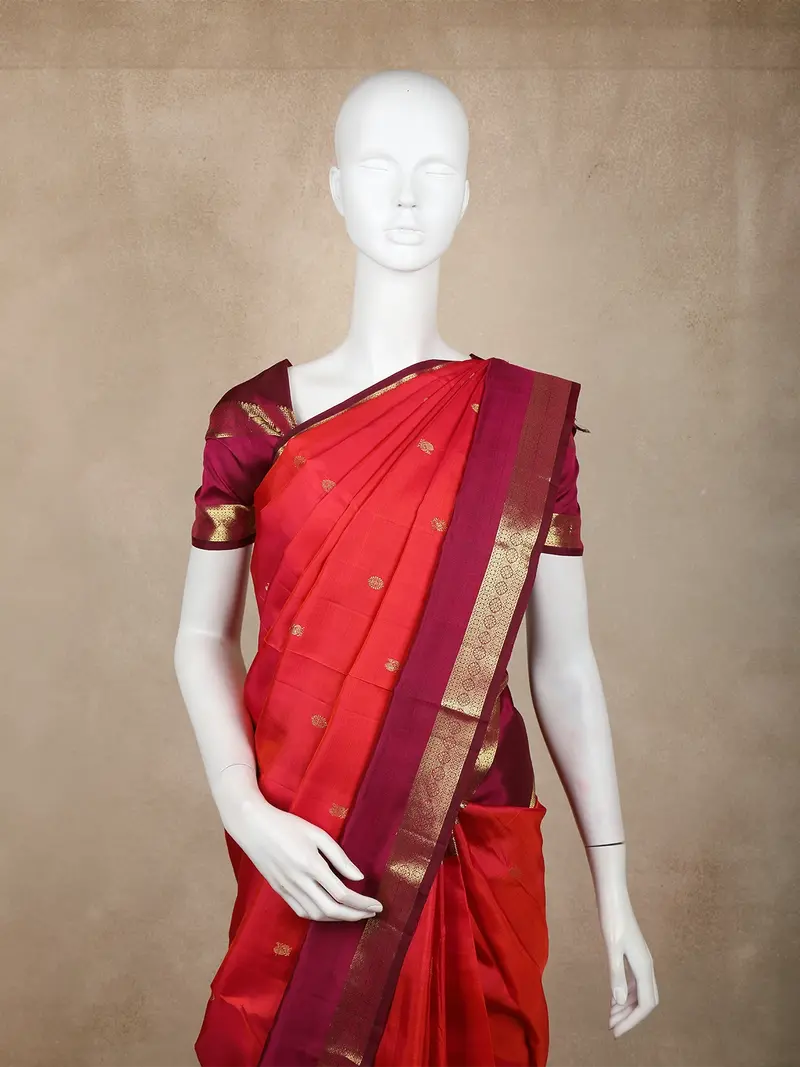 Bright Red Butta Woven Design Pure Kanchipuram Silk Saree With Contrast Zari Woven Border 2