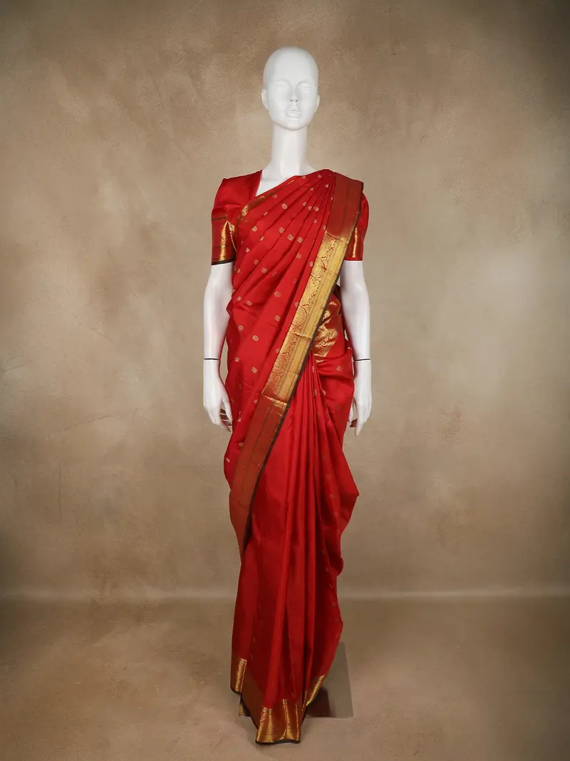 Bright Red Floral Butta Woven Design Pure Kanchipuram Silk Saree With Paisley Zari Border 1