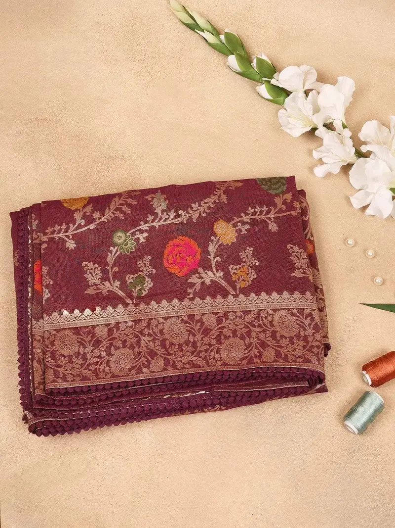 Brown Banarasi Saree With Flower Design On The Body With Designed Border 1