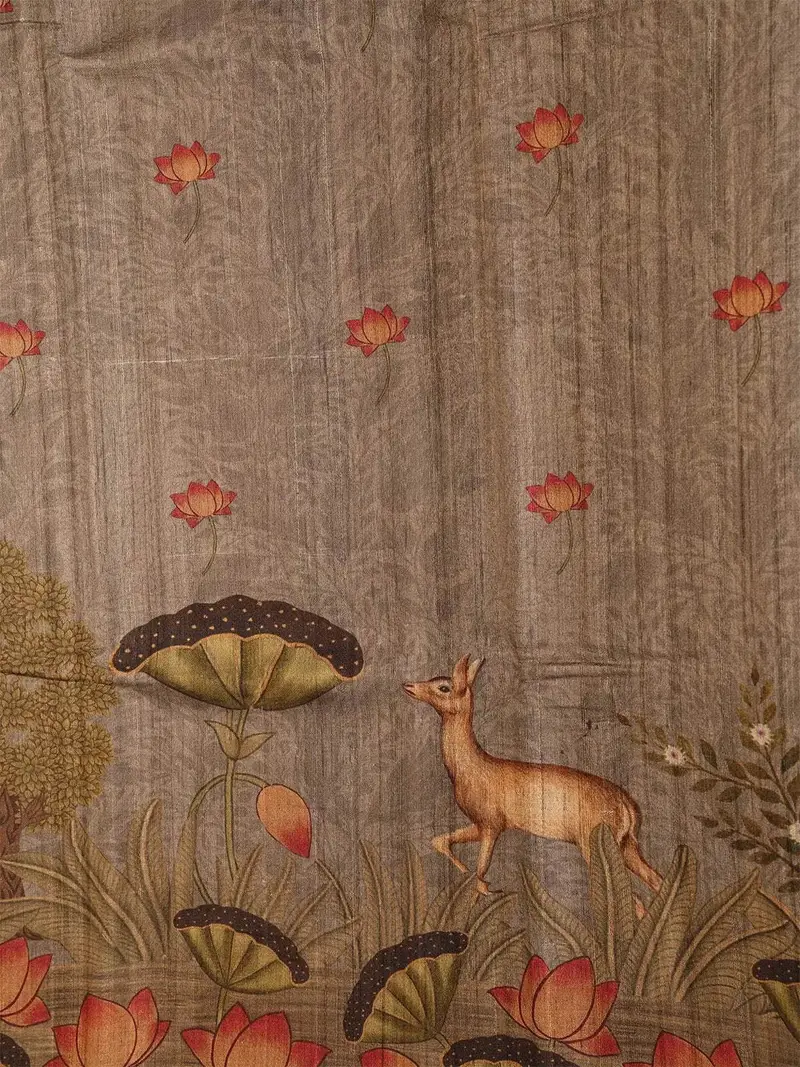 Brown Banarasi Silk Saree With Floral And Deer Design On The Body And Without Border 2