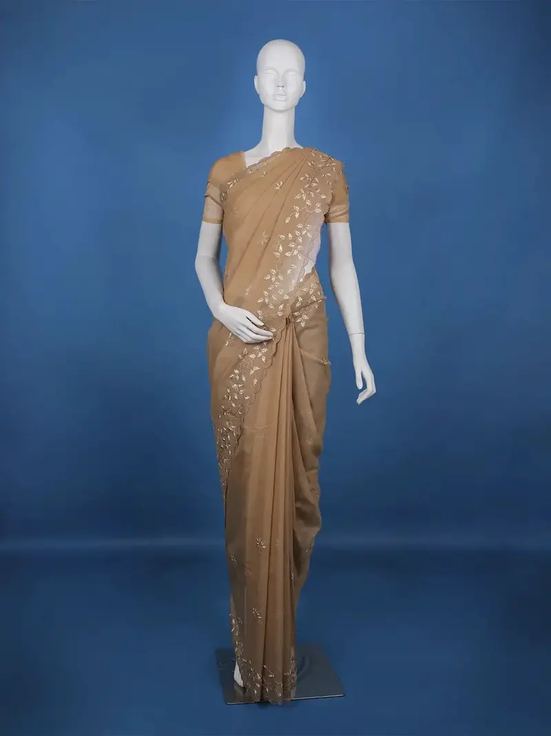 Brown Floral Embroidered Tissue Saree With Scalloped Border 1